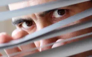 بی اعتمادی در رابطه و ازدواج
